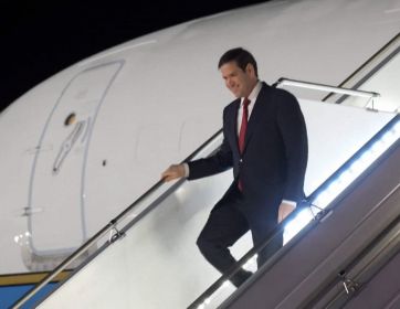 Jefe de la diplomacia de EE. UU. llega a Ecuador para visita sobre cooperación en seguridad