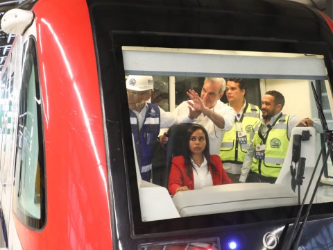 Presidente Abinader realiza recorrido exitoso durante prueba dinámica en Línea 2C del Metro de Santo Domingo