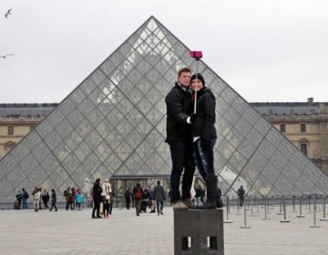 Con ayuda de Beyonce, el Louvre tiene asistencia récord
