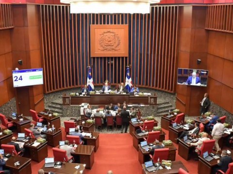 Reglamento otorga 15 días para enviar ley al Ejecutivo; Senado tiene 41 con Residuos Sólidos