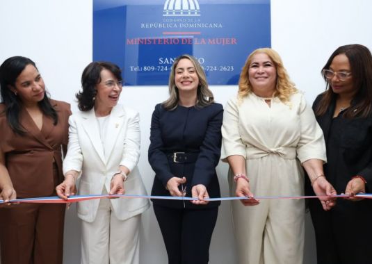  Nueva oficina del Ministerio de la Mujer fortalece los servicios en Santiago