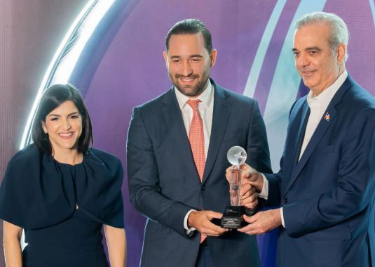 Hire Horatio es reconocida por ProDominicana por su aporte al comercio de servicios y la generación de empleos de calidad