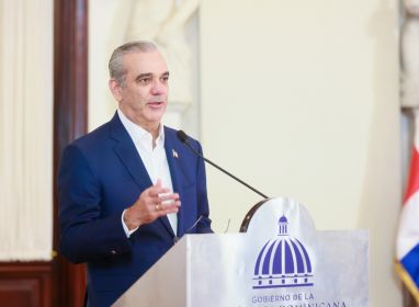 Presidente Abinader lanza Eficompras, primera tienda virtual del Estado dominicano para agilizar las compras públicas por debajo del umbral