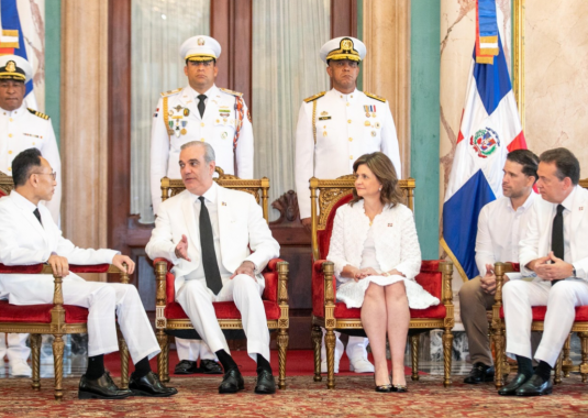 Presidente Abinader recibe cartas credenciales de nueve nuevos embajadores y fortalece relaciones diplomáticas