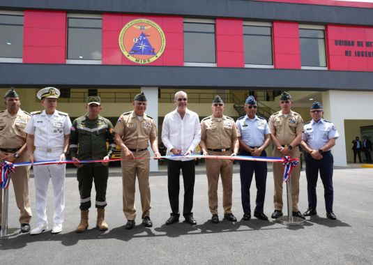 Presidente Abinader inaugura moderna sede del Cemed