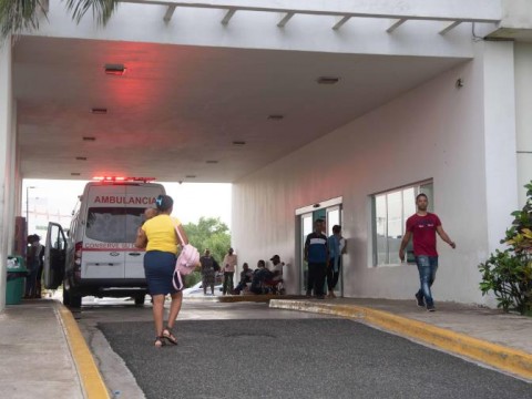Emergencia del Hugo Mendoza abarrotada de pacientes sospechosos de dengue