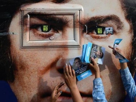 En busca de cambio, Argentina cierra su campa&ntilde;a electoral