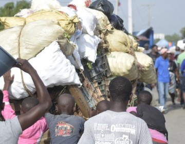 Autoridades haitianas dividen mercado binacional