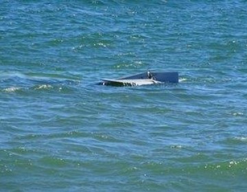 Hallan avioneta que cay&oacute; al mar en Florida con un menor fallecido dentro