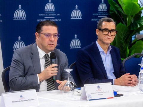 Yayo Sanz Lovat&oacute;n anuncia ofensiva nacional contra el comercio il&iacute;cito