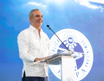 Presidente Abinader inaugura ampliaci&oacute;n del acueducto de Azua y otras obras de agua potable