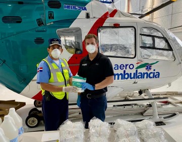 Gonzalo Castillo entrega m&aacute;s marcarillas N95 y litros de Alcohol al CESAC para combatir el COVID-19