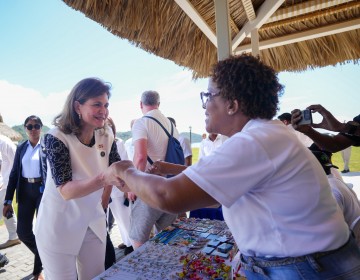 Vicepresidenta Raquel Pe&ntilde;a inaugura primera etapa del puerto Saman&aacute; Bayport junto a Turismo y Apordom