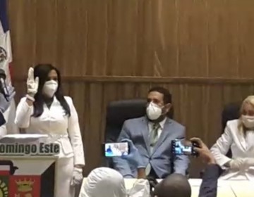 Manuel Jim&eacute;nez  toma juramento como nuevo Alcalde SDE en medio de medidas de seguridad por el coronavirus 