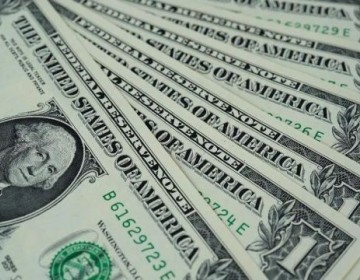 RD recibi&oacute; US$910.8 millones en remesas en abril