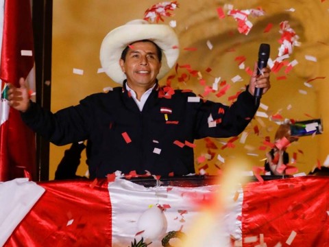 Pedro Castillo es proclamado presidente electo del Per&uacute;