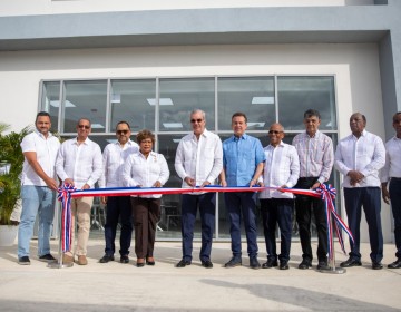 Presidente Abinader inaugura nuevo edificio administrativo de la OMSA para fortalecer y dignificar el servicio que se ofrece a la ciudadan&iacute;a