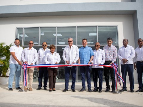 Presidente Abinader inaugura nuevo edificio administrativo de la OMSA para fortalecer y dignificar el servicio que se ofrece a la ciudadan&iacute;a