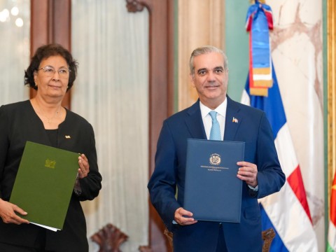 Gobiernos de la Rep&uacute;blica Dominicana y de Surinam firman acuerdos de cooperaci&oacute;n y alianzas estrat&eacute;gicas en el sector tur&iacute;stico, agricultura e inversi&oacute;n privada