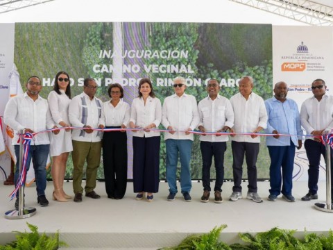 Vicepresidenta Raquel Pe&ntilde;a desarrolla agenda en Monte Plata centrada en la juventud, la producci&oacute;n y el desarrollo comunitario
