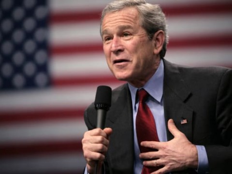 George W. Bush apela a escuchar a los afroamericanos y examinar "nuestros tr&aacute;gicos fracasos"