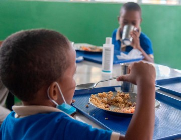 Solo 30% suplidores entrega almuerzo escolar pese a que Inabie inici&oacute; pago