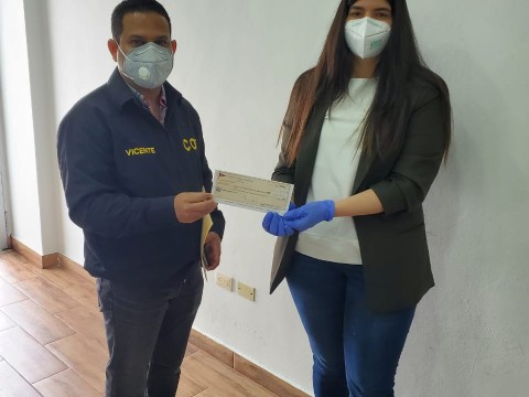 PLD dona cinco millones de pesos al COE para fortalecer respuesta ante COVID-19