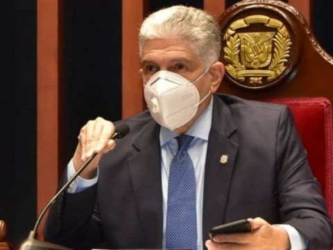 Eduardo Estrella asegura revisar&aacute;n minuciosamente el proyecto de C&oacute;digo Penal