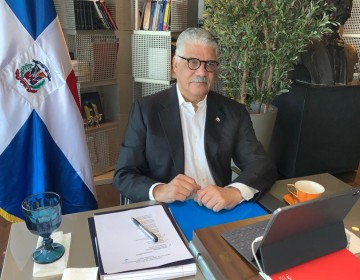 Canciller Miguel Vargas instruye directores Index reforzar asistencia a criollos en el exterior
