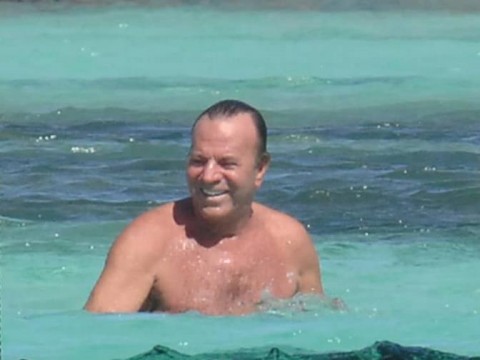 Julio Iglesias "vive una vida muy tranquila en Punta Cana", asegura su hijo