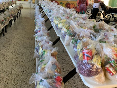 MINERD continua entrega de kits alimenticios, material did&aacute;ctico, protecci&oacute;n de centros educativos e higienizaci&oacute;n   