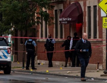 Tiroteo frente a una funeraria deja 15 heridos en Chicago
