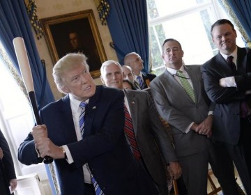 Trump declina el lanzamiento inaugural en Yankee Stadium