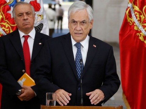 Pi&ntilde;era cambia su gabinete ministerial tras derrota en reforma de pensiones
