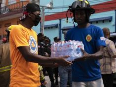La solidaridad se siente en medio de la tragedia de explosi&oacute;n en San Crist&oacute;bal