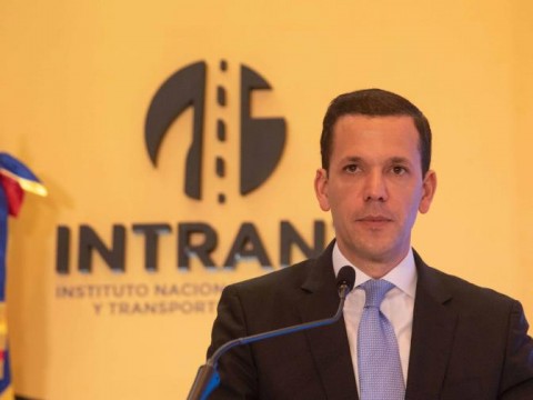 Director del Intrant aclara no ha aumentado tasa de cobro por licencias vencidas