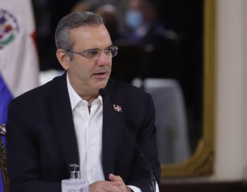 El presidente Abinader motiva la tercera dosis de la vacuna "por ser un arma letal contra el virus"