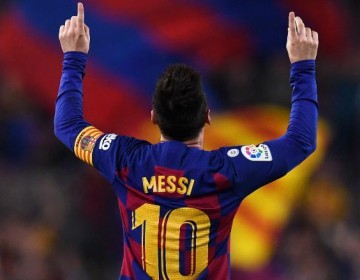 Messi se queda en el Barcelona 