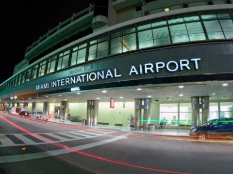 Refuerzan medidas en Aeropuerto de Miami  luego de que sus empleados dieran positivo al COVID-19 
