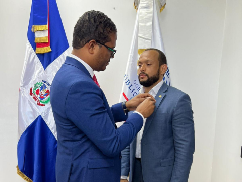 David Mart&iacute;nez es designado nuevo Director Nacional de Comercializaci&oacute;n de Armas y Municiones del Ministerio de Interior y Policia