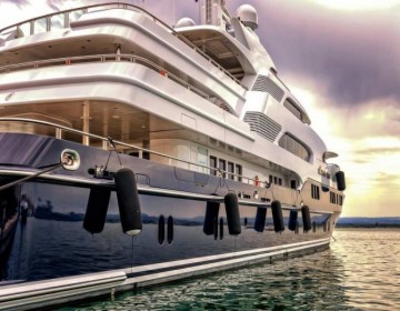Grecia: Rescatan 18 pasajeros de yate hundido en aguas de la isla Milos