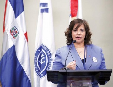 Contrataciones P&uacute;blicas dice muchos de los procedimientos del COE no estaban claros