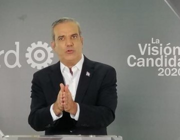 Abinader plantea fusionar las EDES y eliminar impuestos a las exportaciones