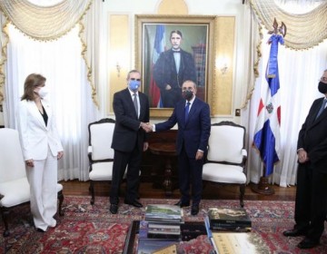 Abinader designa tres comisiones y revela lo tratado con Danilo Medina