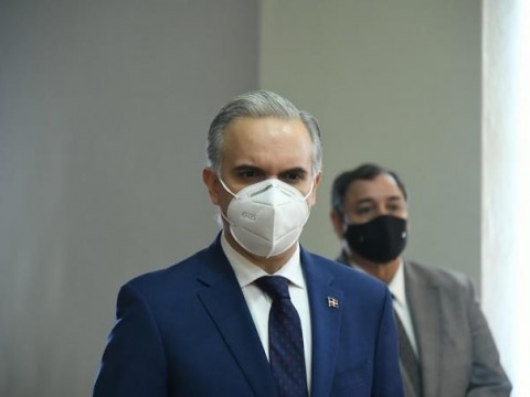 De Camps dice nuevo Gobierno est&aacute; comprometido a mejorar condiciones de trabajo