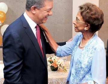Inician honras f&uacute;nebres de do&ntilde;a Yolanda Reyna 