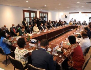 Inicia di&aacute;logo para debatir las reformas para RD propuestas por Abinader
