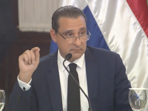 "Aqu&iacute; el que quiera que lo cuiden que pague su seguridad", dice Servio Tulio