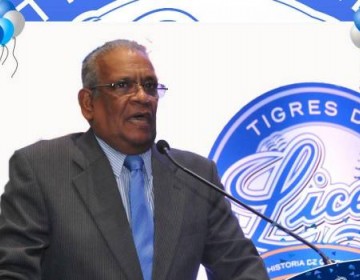 Roosevelt Comarazamy anuncia receso como narrador del Licey