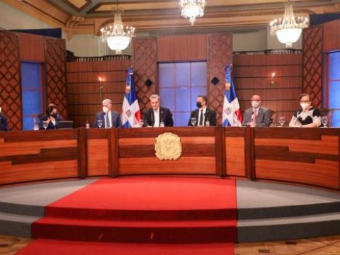 Conozca los nuevos cinco jueces del TSE
